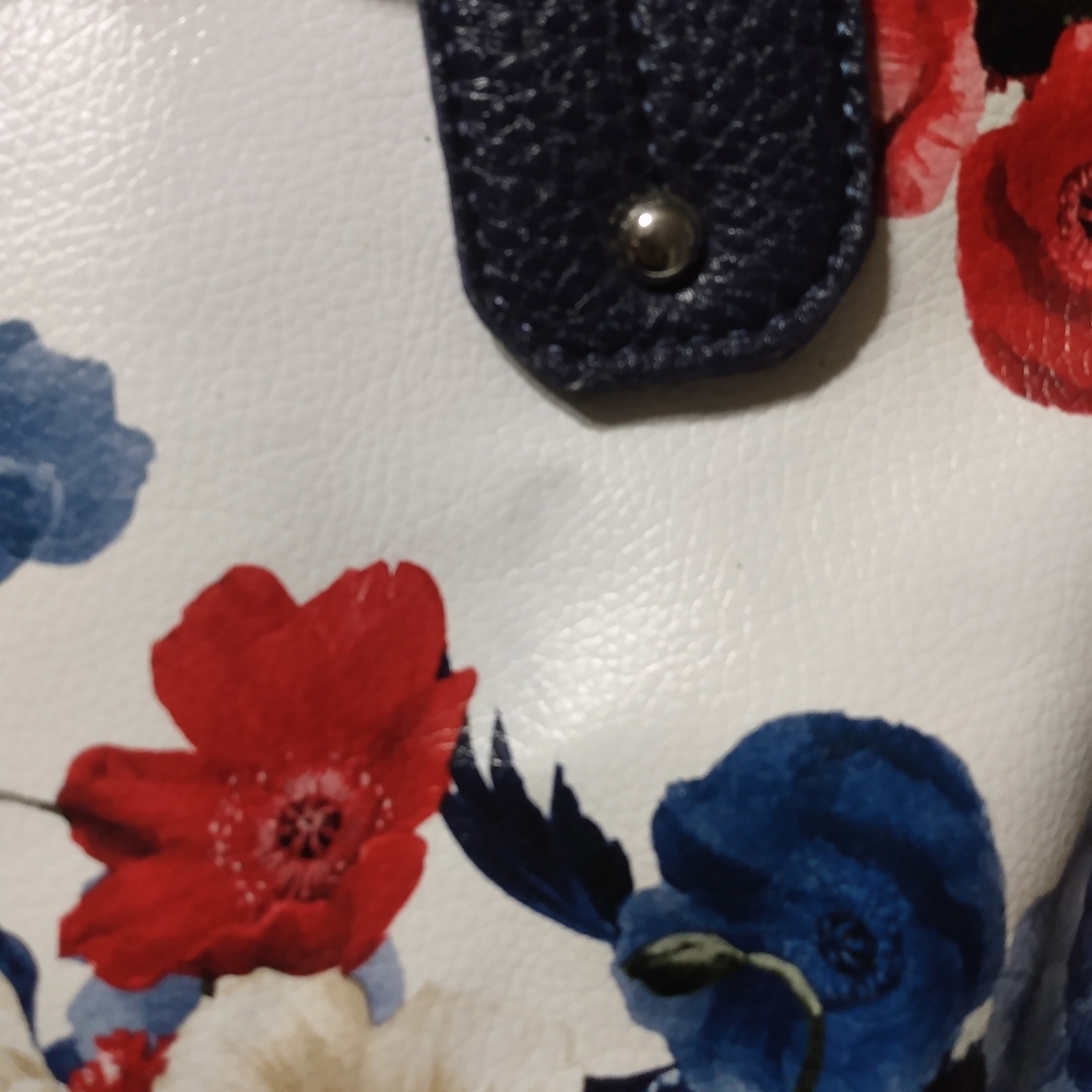Floral purse - Picture 7 of 9